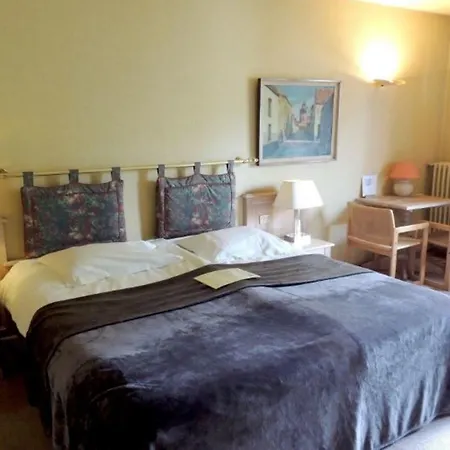 Pannenhuis 3*