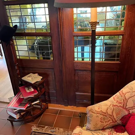 فندق Pannenhuis بروج